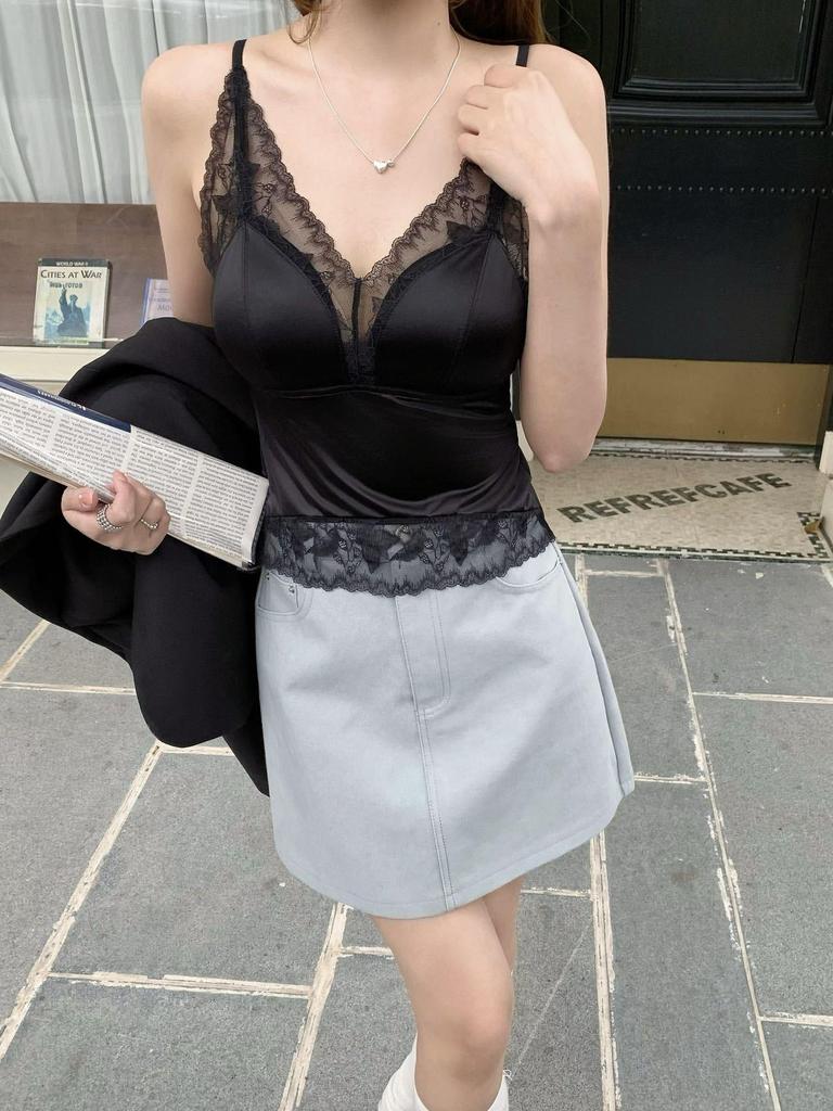 Women's V-Neck French Lace Camisole: Push-Up, Supportive Cups, Beautiful Back Design, Breathable, Anti-Exposure