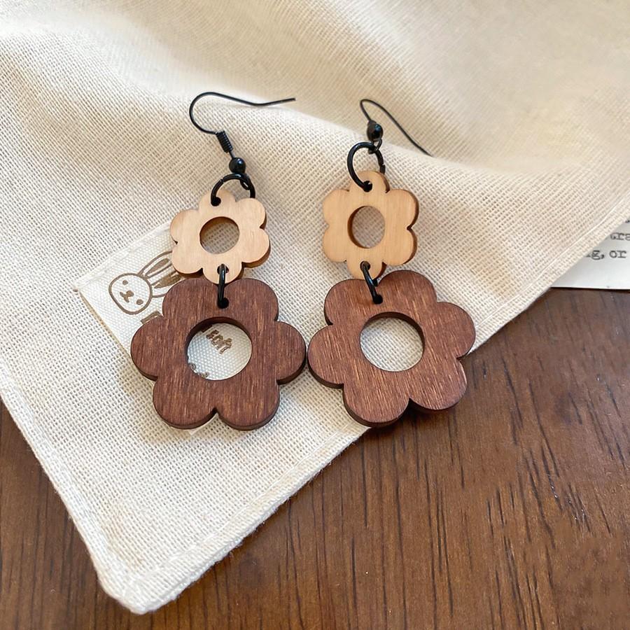 Diamond acrylic resin round flower earrings retro ethnic style stud earrings design sense earrings women