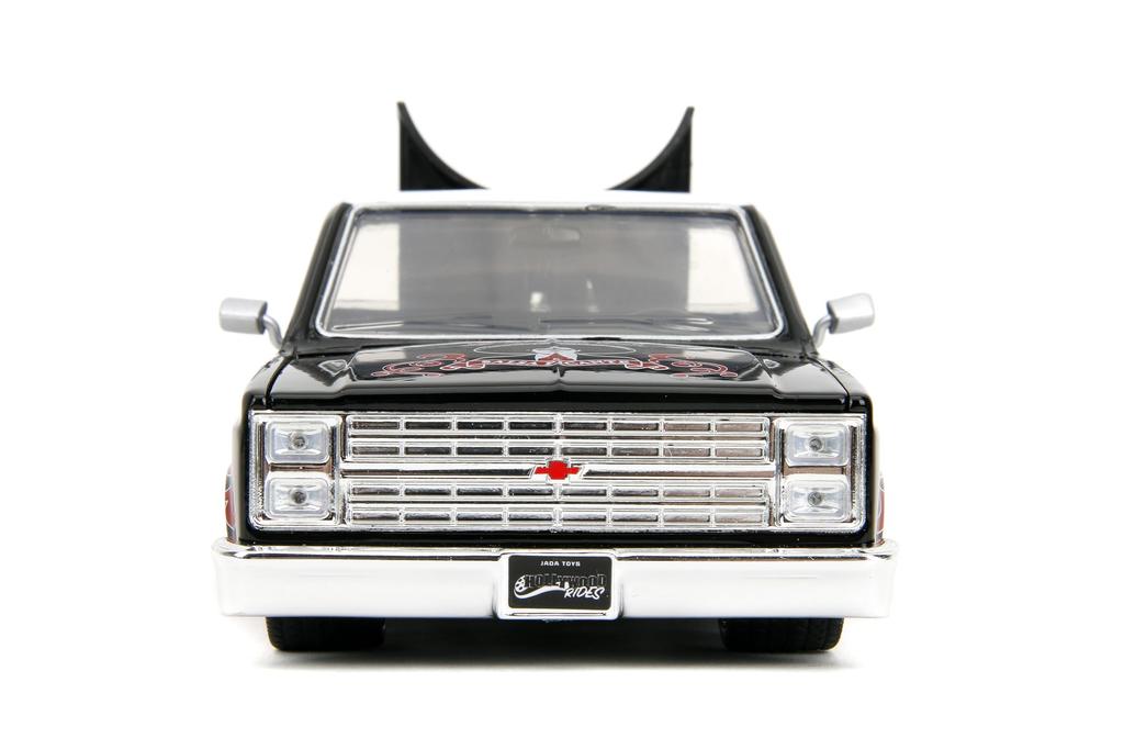 Jada Toys Hollywood Rides Scale Diecast 1985 Chevrolet C10 Tapatio Man Figure Opening Detailed Interior Rubber Tires Day of the Dead Theme For Ages 8