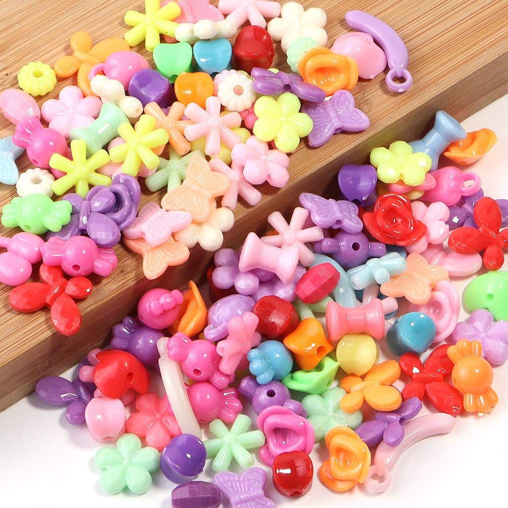 50 Stück/Los Gemischte Farbe Kunststoffperlen Schmetterling Schneeflocke Süßigkeitenform Lose Perlen Für DIY Armband Ohrringe Zubehör Großhandel