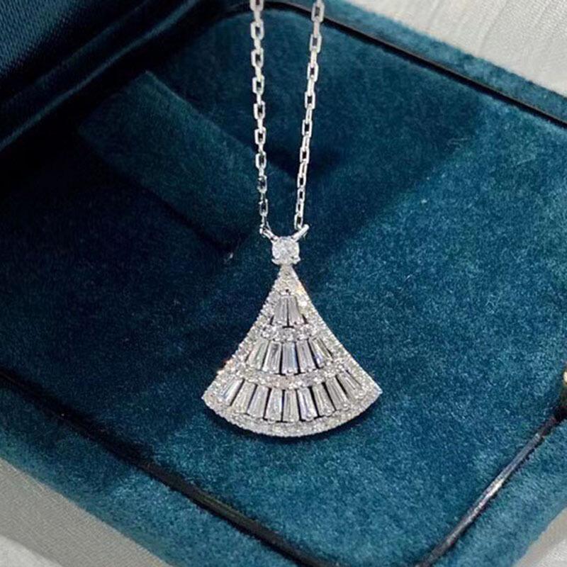 Luxury skirt fan necklace, ladder square diamond small skirt light luxury dinner elegant fashion jewelry