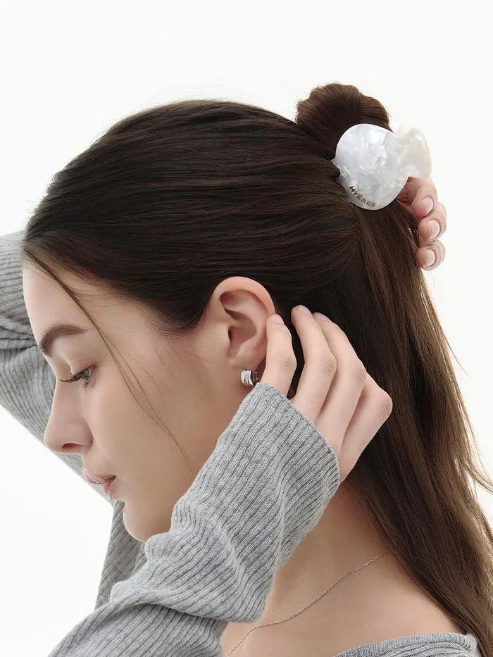 Shell Point Hair Claw Clip White HL6H64601WTXXX
