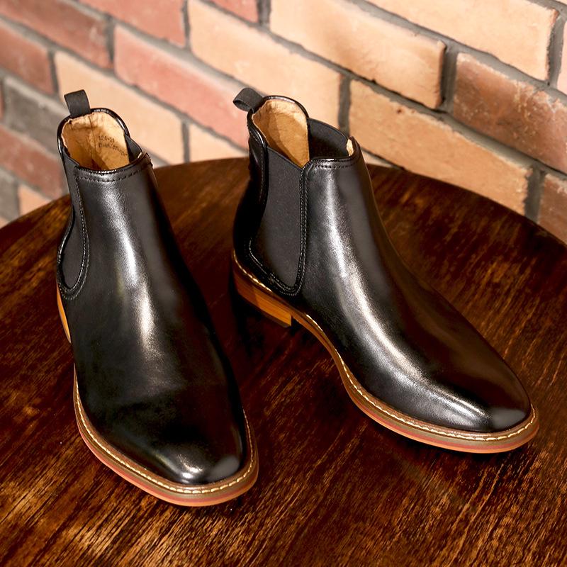 Autumn/Winter 2026 Men's Chelsea Slip-On Leather Boots: Top Grain Cowhide, Low Heel.