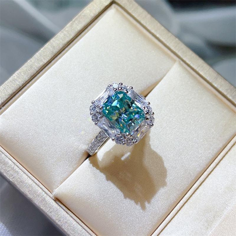 3 Carat Green Radiant Moissanite Rectangular Cut Ring - European and American Popular New Style