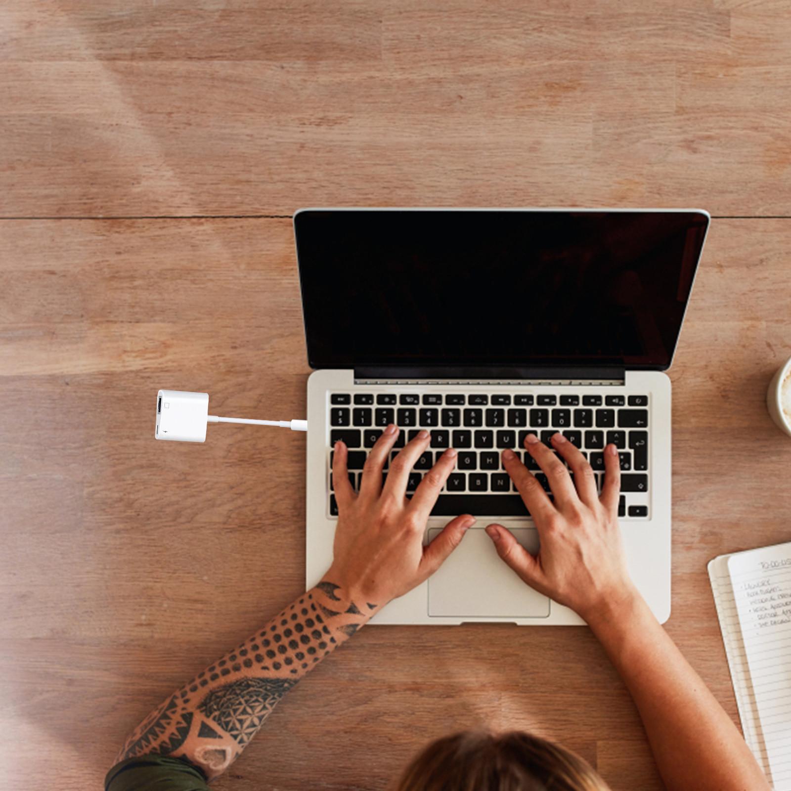 

Мережевий адаптер Lightnin-g до RJ45 Ethernet LAN із зарядним портом One Size