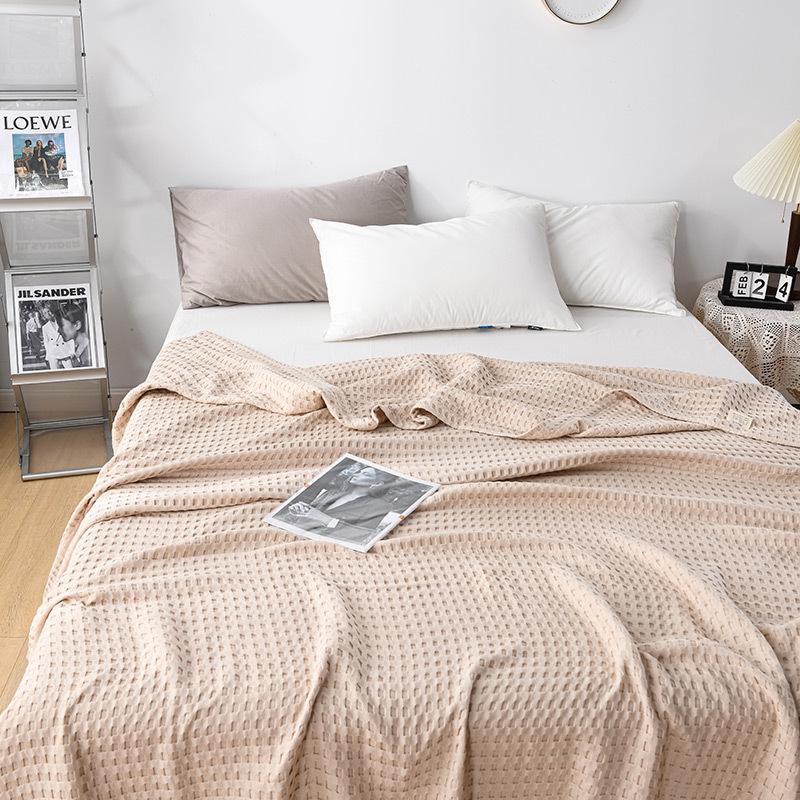 Skin-Friendly Waffle Weave Breathable Air Conditioning Blanket