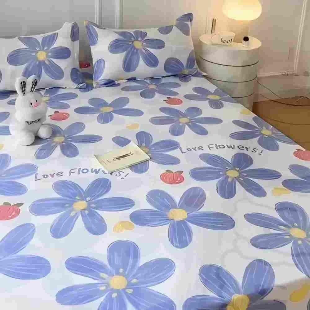 3.5 Feet/6 Feet Three-piece Bed Sheet Set Dust Mite Proof Strawberry&Floral Prints Bed Sheets And Pillowcases Set Smooth Fabric