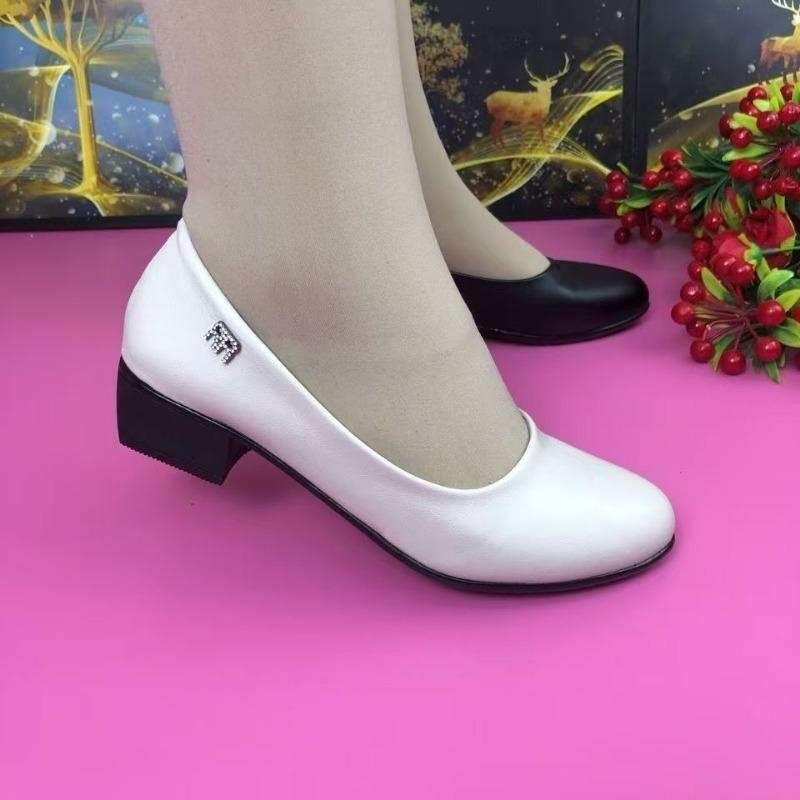Work Shoes Women's Black New Versatile One-pedal Medium Single Shoes Pointed Solid Color Low-heeled Soft Leather Shoes