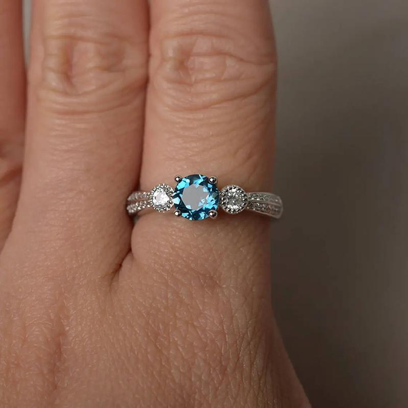 Luxury Elegant Women Rings with Round Blue Cubic Zirconia Exquisite Wedding Anniversary Party Female Rings Newly Jewelry