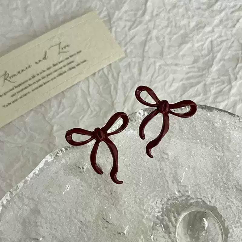 Cute Girls Bow Knot Stud Earrings for Women Wedding Party Trendy Wine Red Spray Painting Hollow Geometry Earrings Jewelry Gift