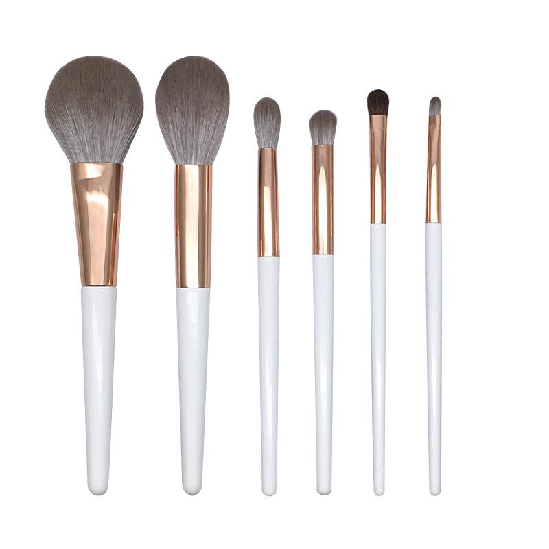 

Набор из 6 кистей для макияжа из белого золота с деревянными ручками и мягкой щетиной