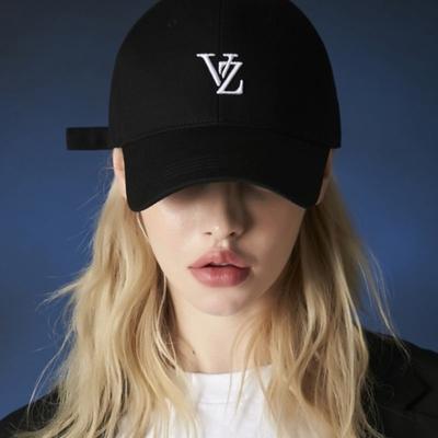 VARZAR Cappellino da baseball overfit con logo monogramma 3D Nero