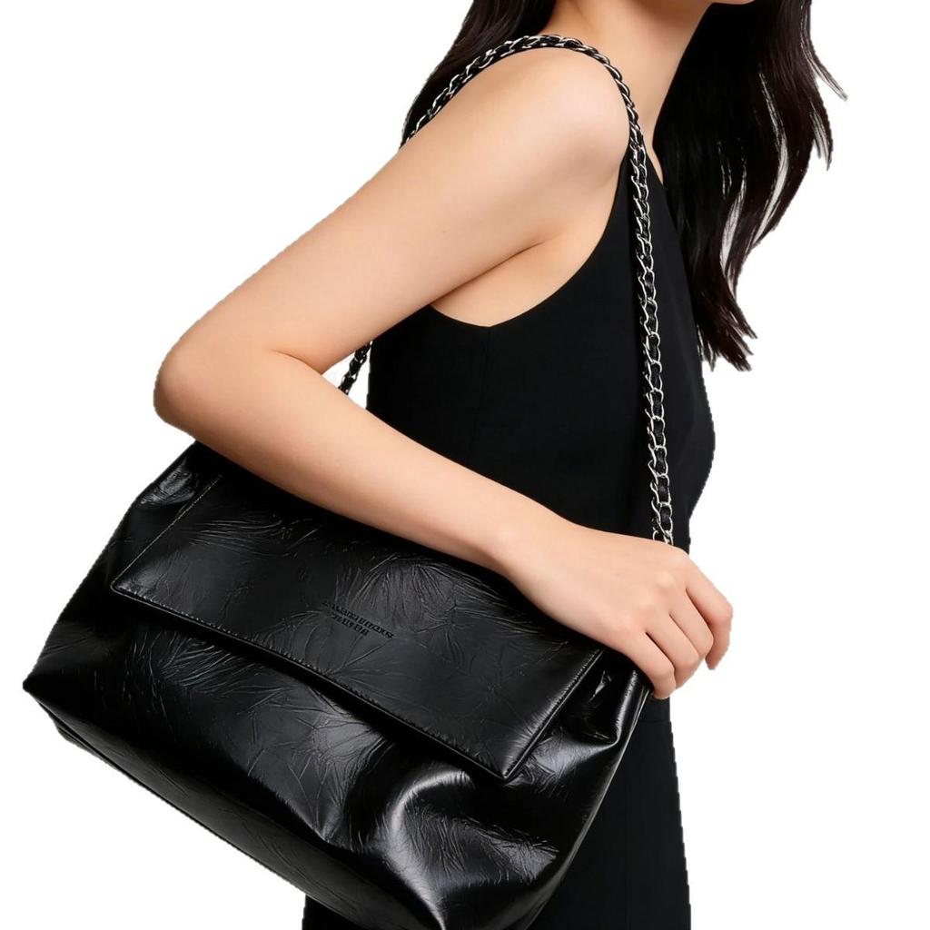 Solid Color Retro Women's Chain Bag: Large Capacity Autumn/Winter Shoulder & Crossbody Bag