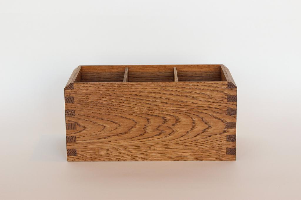 Oak Village Multi-Purpose Pen Holder, Brown, 22cm Wide x 11cm Deep x 10.8cm High, 01060-11