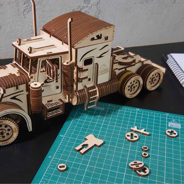UGEARS VM-03 Wooden Truck To Build - Miniature Model - Ecological - Brown - 541 Pieces