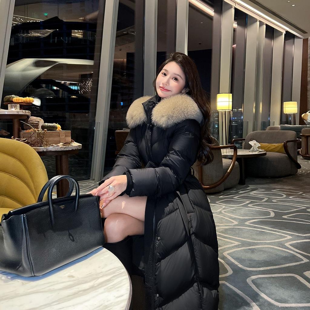 Fashionable Women's Mid-length Down Jacket - New Winter Collection High-end Cinched Waist Over-the-knee Coat