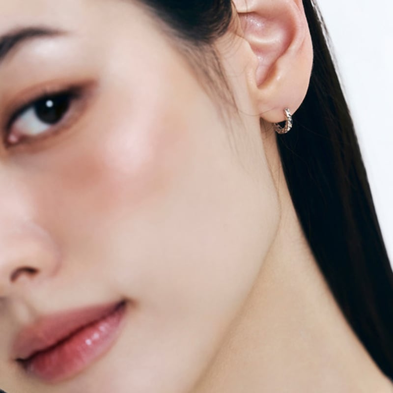 Tirr Lirr Mini Cut One-Touch Silver Earrings TEESVW06709M