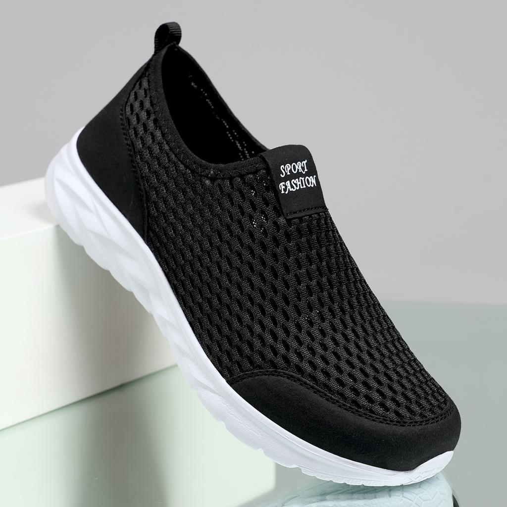 Fashion Men Shoes Slip On Fashion Sneakers Male Sport Running Shoes Breathable Gym Training Walking Tennis Shoes Non Slip Workout Flats