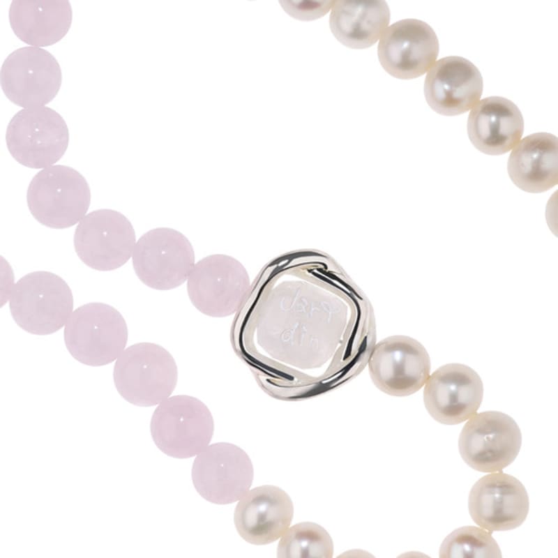 NEW PIECE GARDEN MOONSTONE NECKLACE