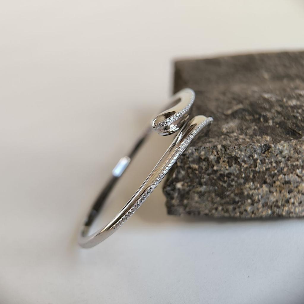 Silver Bracelet with Cubic Zirconia, Item Weight 12.02 G (2182818)