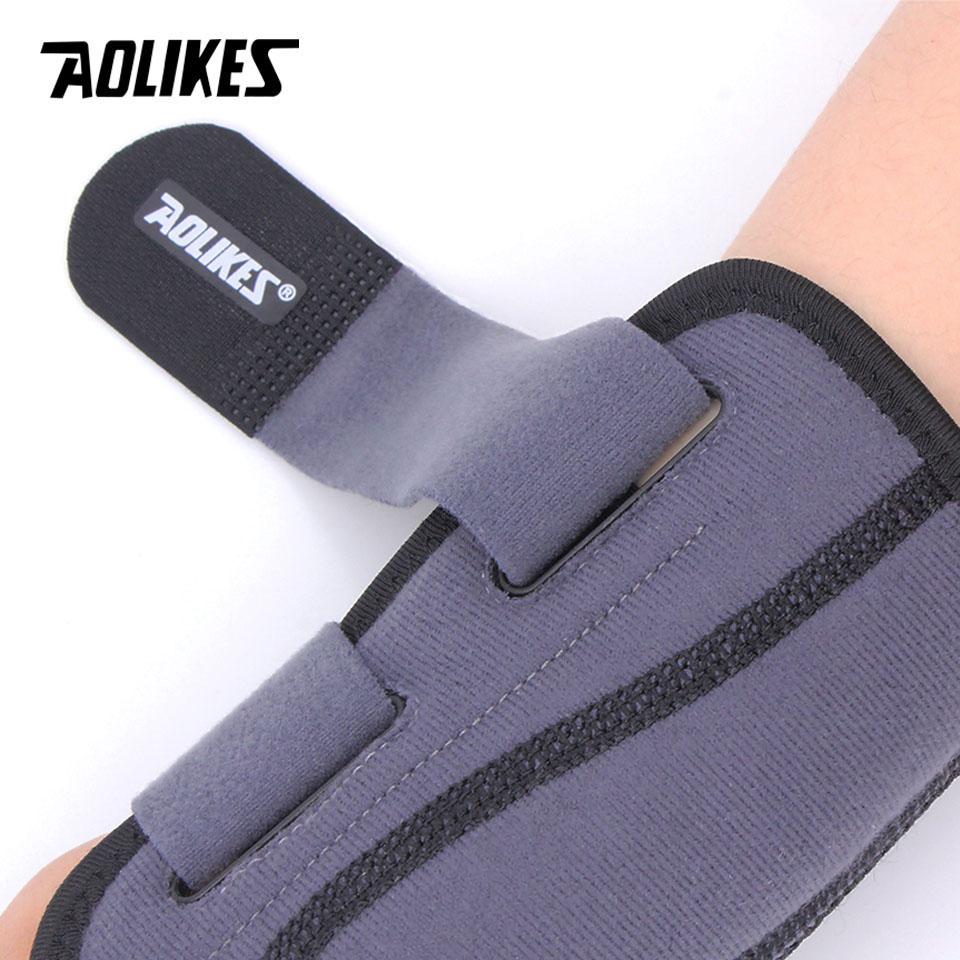 Aolikes Wrist Brace with Splint Support for Carpal Tunnel Arthritis Sprain Recovery Pain Relief