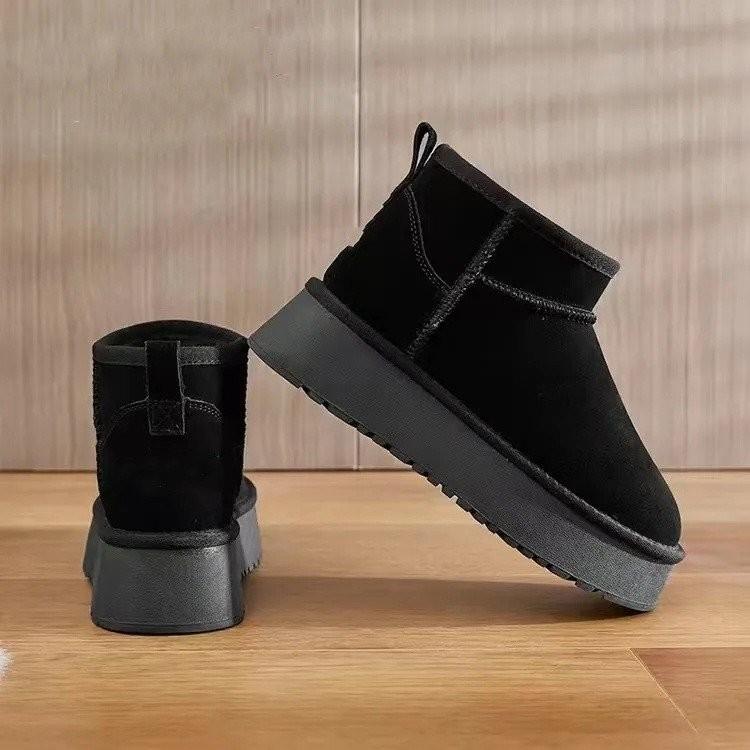 Snow boots women's new winter velvet thickened thick-soled fur integrated bread shoes cotton shoes fluffy boots