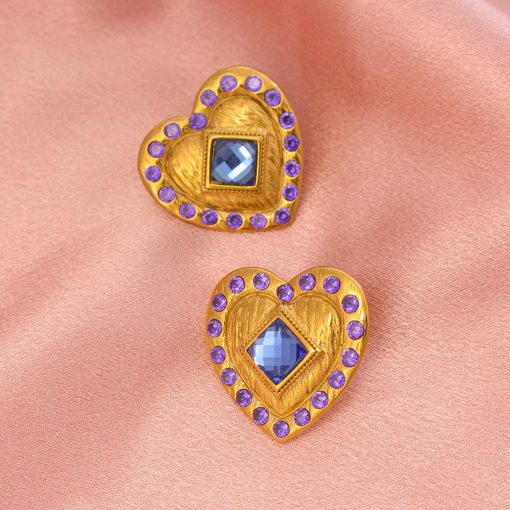 European Retro Heart Zirconia Gold-Plated Titanium Steel Earrings