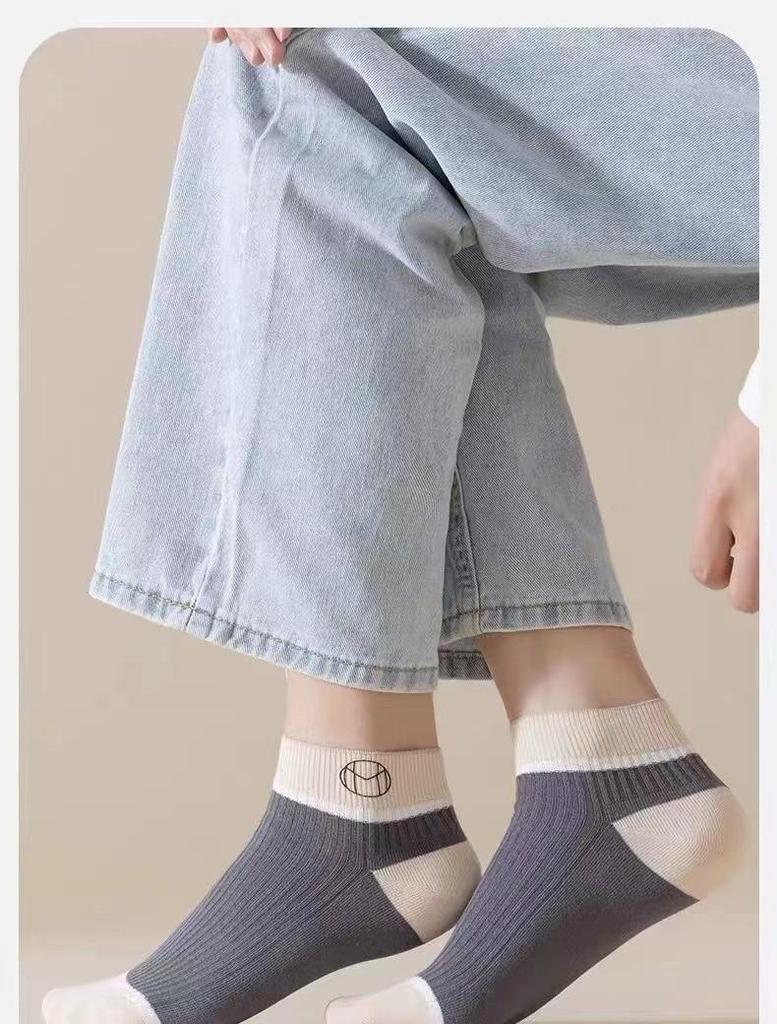 Men's Odor-Resistant Sweat-Absorbent Low-Cut Ankle Socks for Spring/Summer - Thin & Lightweight for Sports