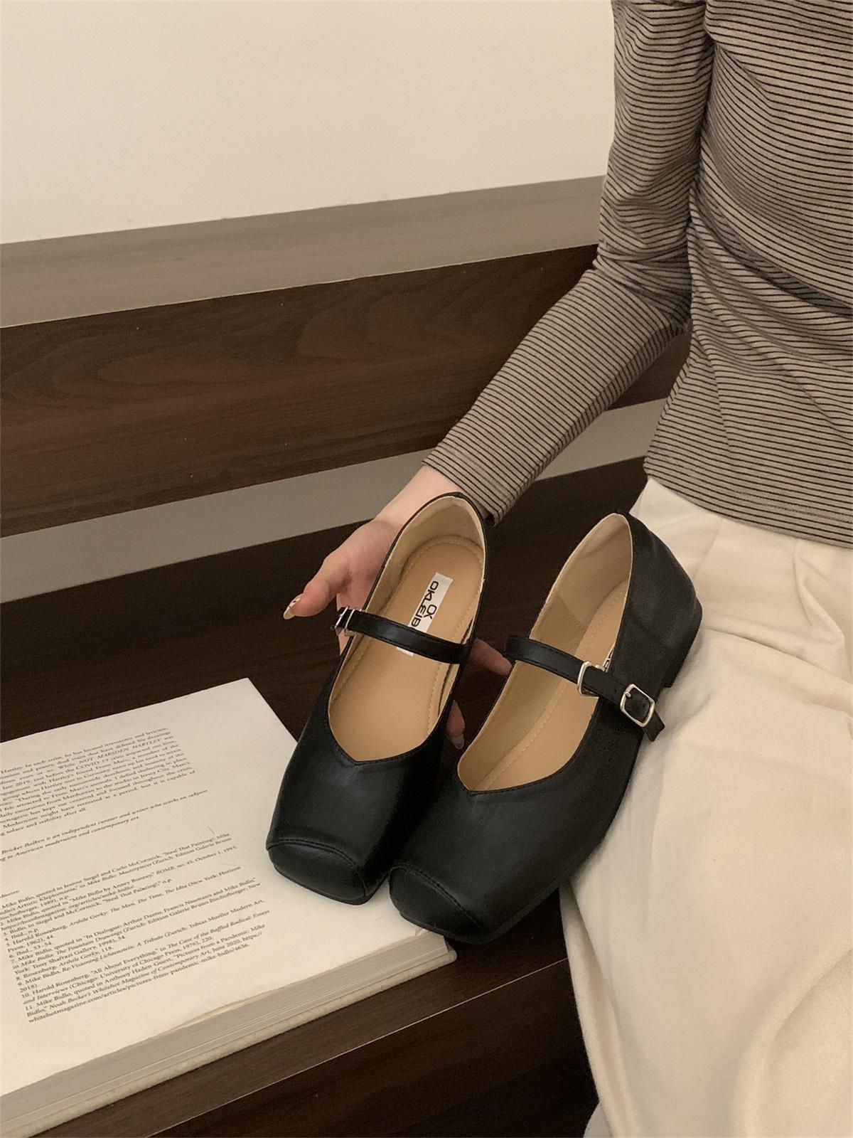 

Ретро туфли Мэри Джейн на плоской подошве с квадратным носком из замши 2025 новая весна мягкая подошва одно слово с одинарные туфли женская обувь 39 чёрный