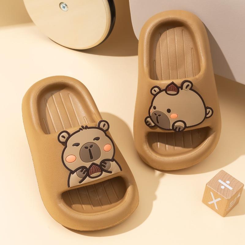 

Capybara Indoor Slippers Children Bathroom Slippers Summer Girls Boys Cartoon Cute Fashion Home Shoes Kids Outdoor Beach Shoes 24-25 коричневий
