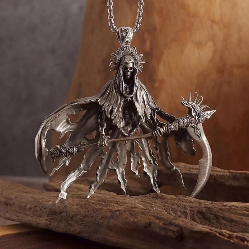 Stylish Gothic Skull Pendant Necklace for Men Silver Fashion Jewelry Accessory for Halloween Supplies Daily Use
