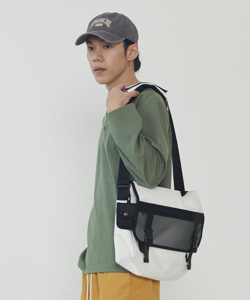 Analog Mood Apparel Basic Mesh Messenger Bag (White)