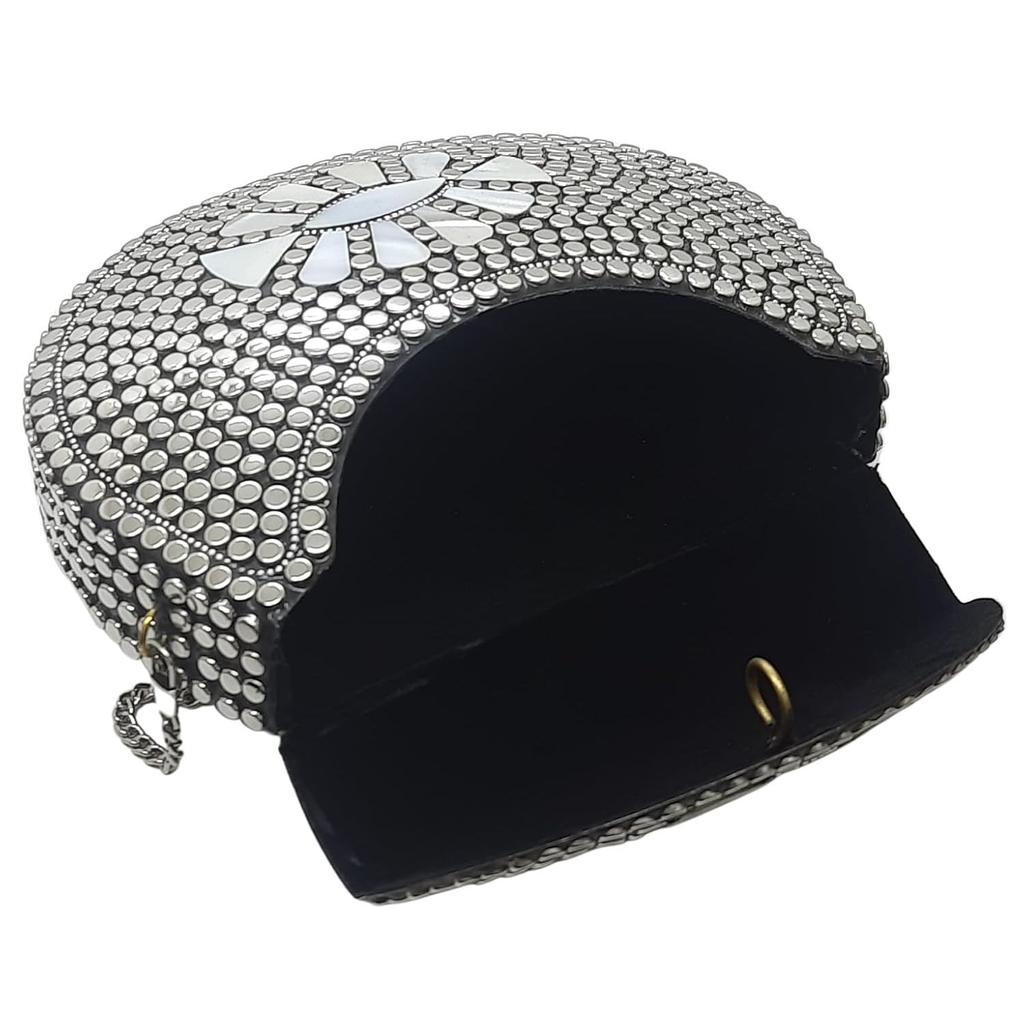 Silver Metal Beaded Ethnic Purse Girls Bridal Bag Cross Body Bag for women/Girl Party Clutch Metal Clutches Vintage Brass