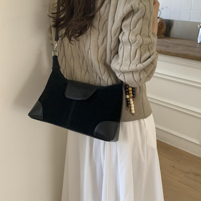 Large capacity retro suede underarm bag women's new trendy shoulder bag fashionable versatile commuter tote bag