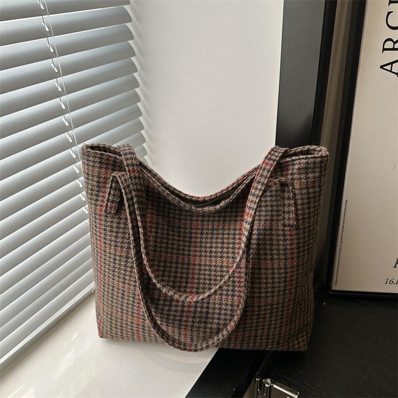 

Модная полосатая сумка-тоут с большой вместимостью, женская сумка для покупок для поездок на работу, ретро повседневная текстурная нишевая сумка через плечо