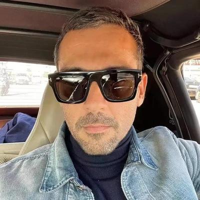 Occhiali da sole quadrati T per uomo e donna 2025 Occhiali da sole firmati da uomo Occhiali da sole sfumati neri vintage UV400