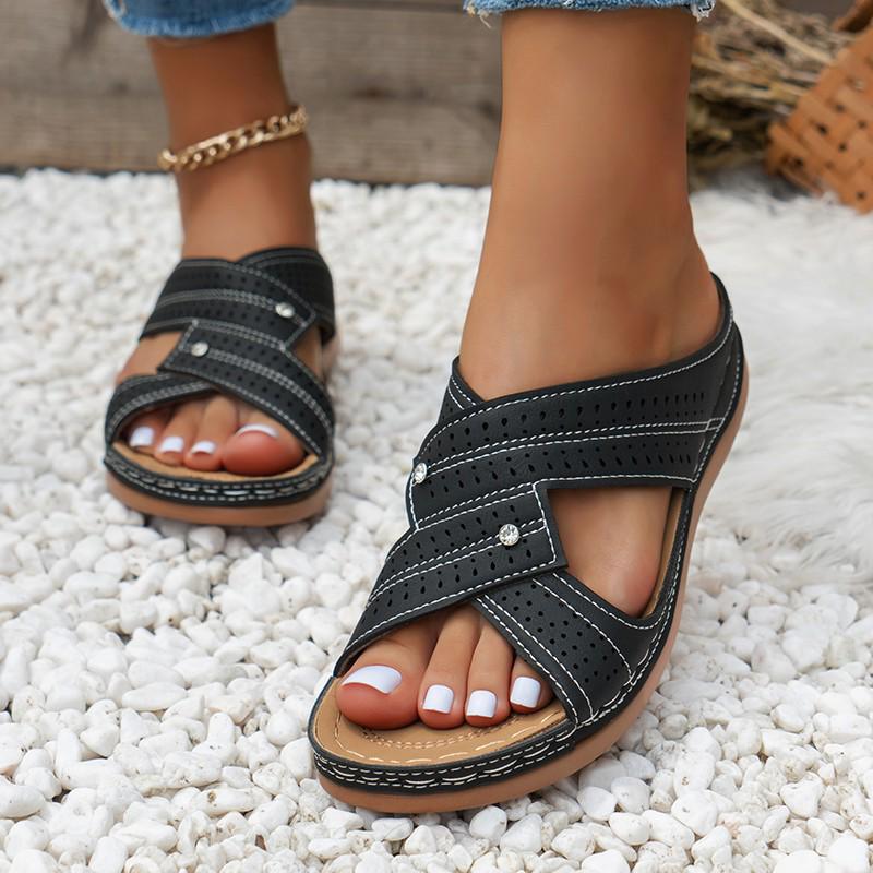 2024 Plus Size Casual Round Toe Cross Strap Hollow High Heel Women's Wedge Slippers