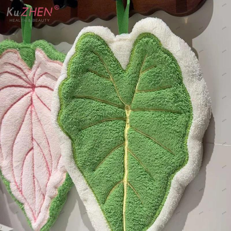Hot Plant Leaves Hot Plant Cartoon Hand Towel Double-Layer Absorbent Thickened Quick Drying With Hanging Design Bathroom Kitchen