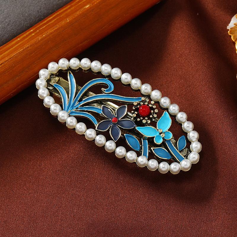 Elegant Retro Pearl Flower Hair Clip - Women's Luxury Headdress Hairpin