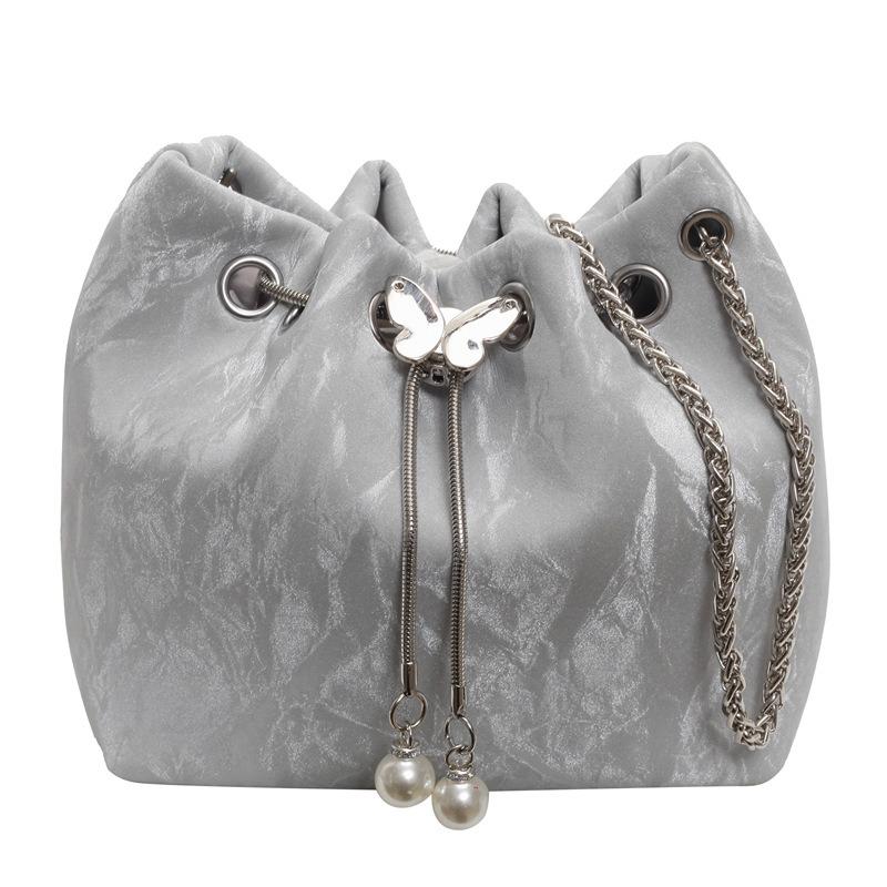 A Niche and Fashionable Hand-held Small Bag A Trendy and Stylish Chain Crossbody Bag and A Commuter Bucket Bag