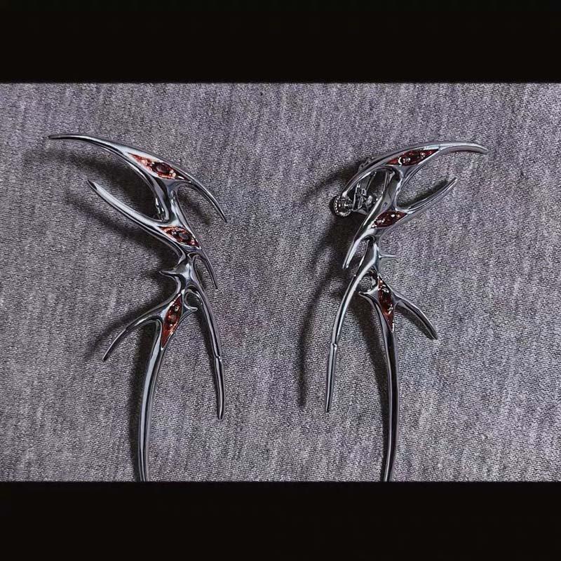 New Fashion Sliver Color Butterfly Ear Clip Earrings for Women Punk Hip Hop Zircon Elf Earring Party Jewelry Gifts