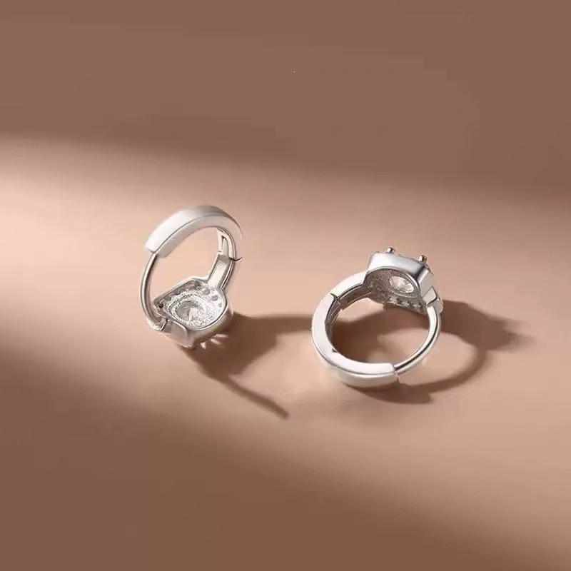 2024 Hot-Selling High-End Zirconia Stud Earrings with 925 Sterling Silver Needle for Ear Care