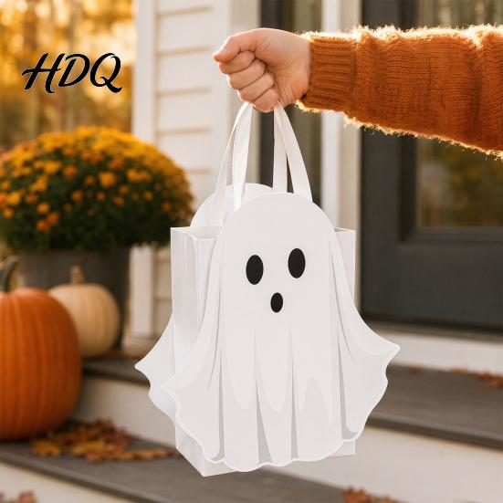 Candy Gift Bag Halloween Ghost Bag White Pouch with Cute Face Trick or Purses And Handbags Treat Favor for Party Kids Goodie Prizes Holder