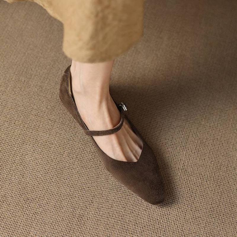 New women's casual single shoes solid color suede low heel cowhide large size women's shoes pointed four seasons wear leather lazy shoes