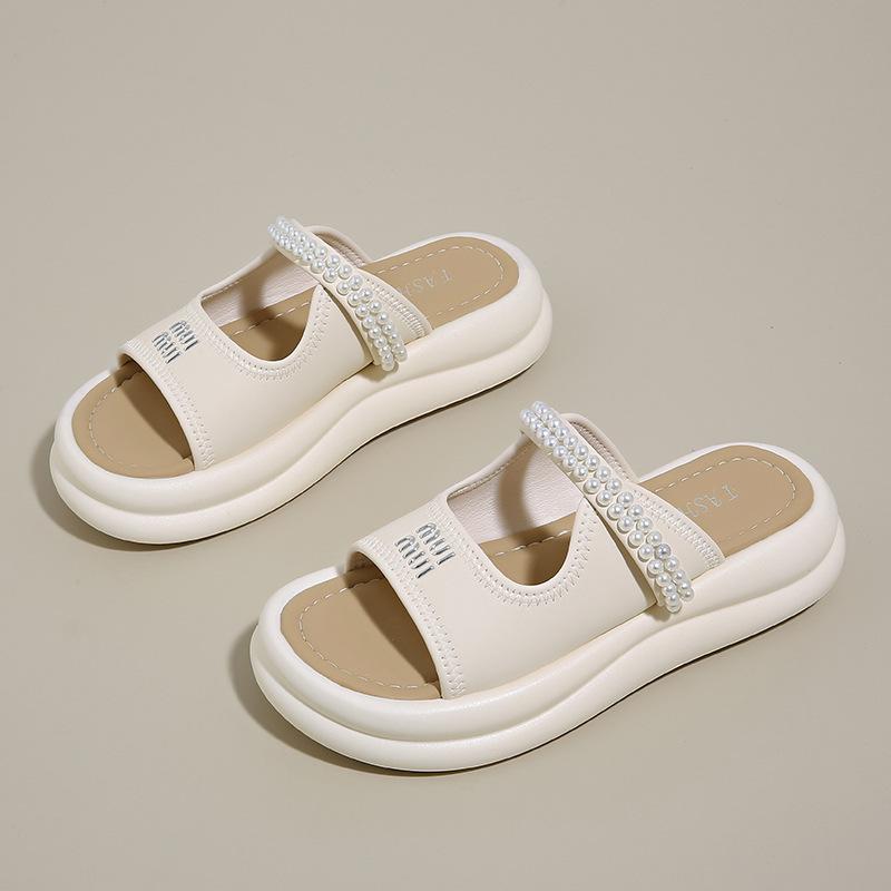 Cool Slippers Women's Summer Wear 2025 New Fashionable Versatile Comfortable Thick-bottomed French with Skirt Beach Slippers