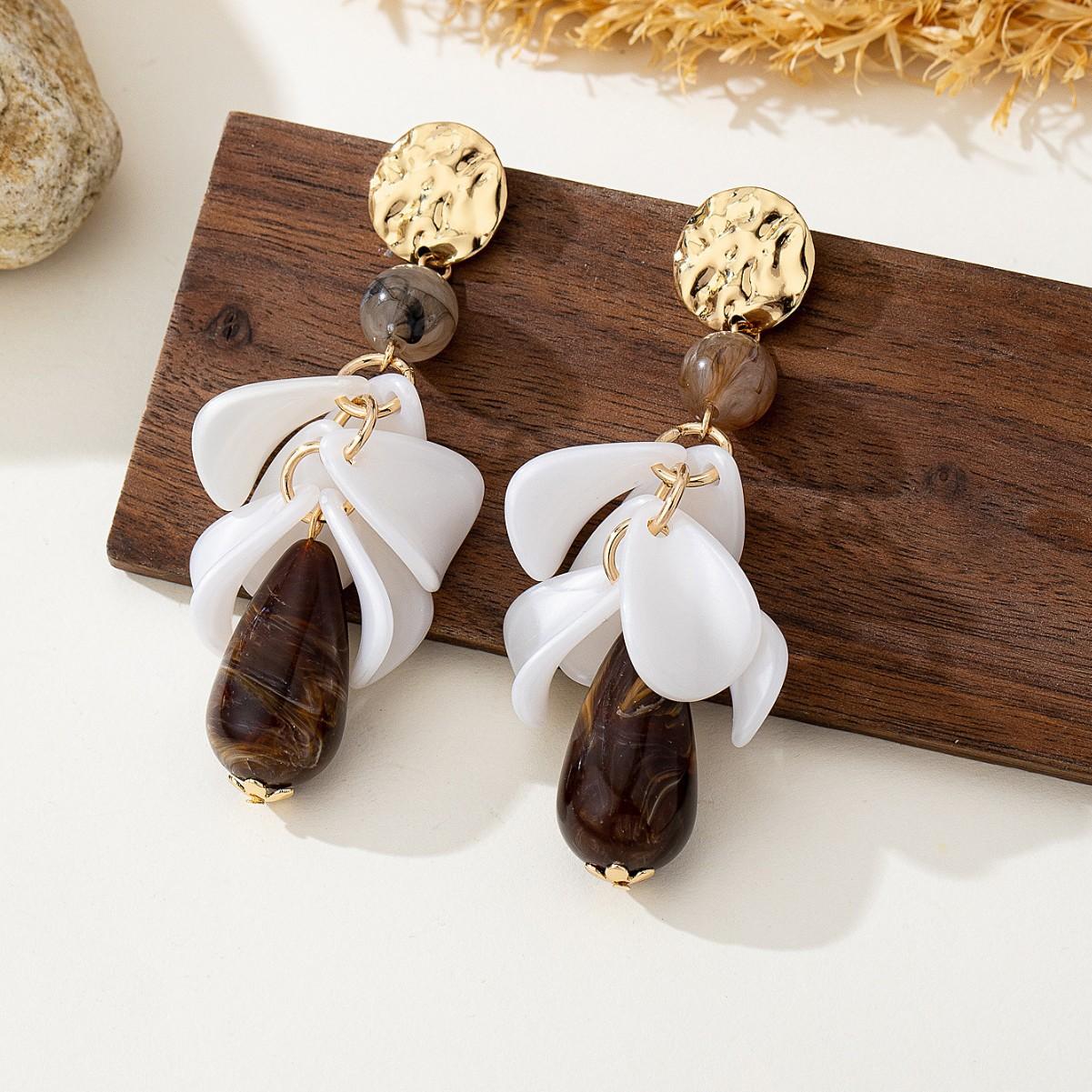 

Модні сережки-краплі для жіночих прикрас білий