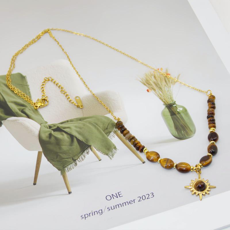 Retro Melaard Women's High-End Heart & Tiger Eye Bead Necklace Choker
