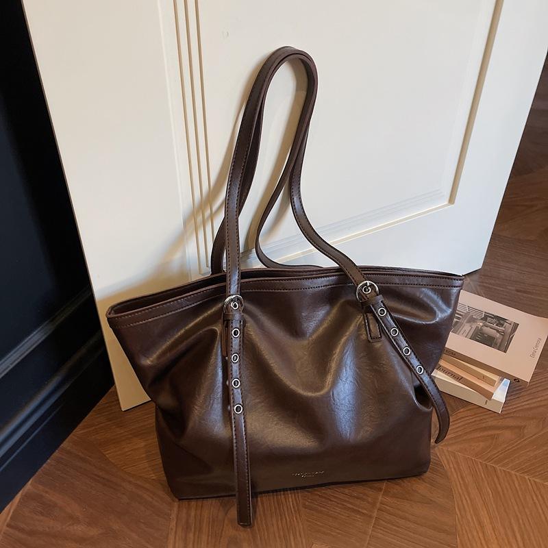 Leather Tote Bag with Adjustable Straps Large Capacity Everyday Fashion Shoulder Bag