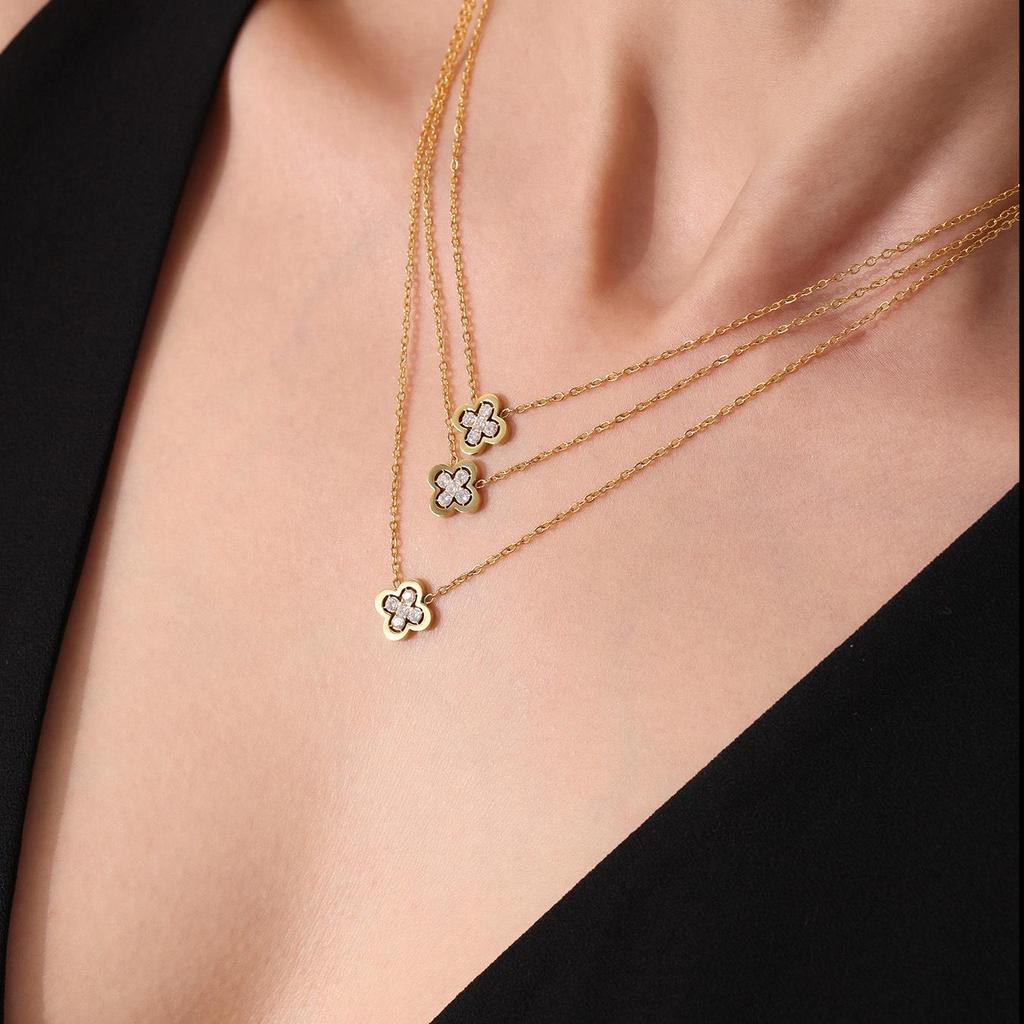 Qiong Yao 18K Gold Plated Four-Leaf Clover Zirconia Stud Earrings & Necklace Set