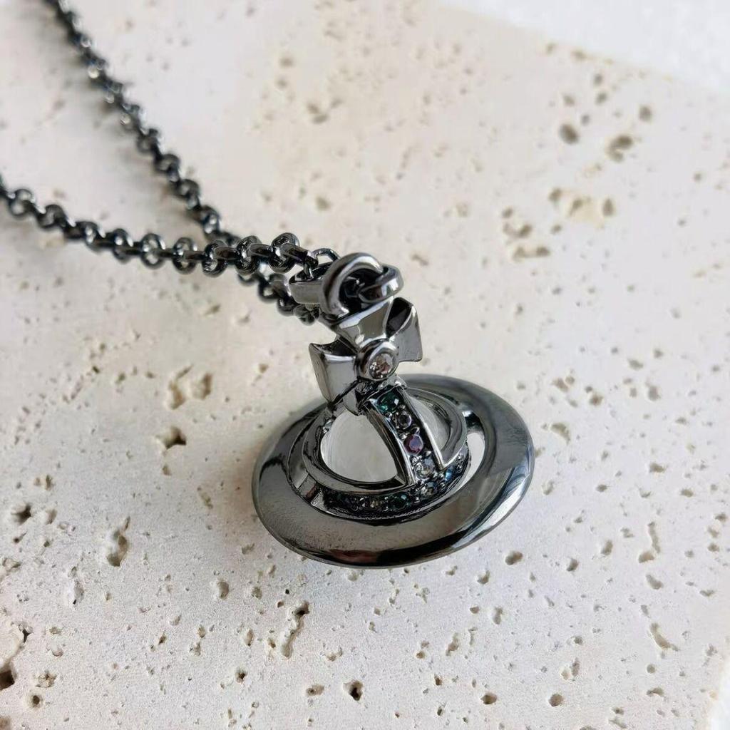Vivienne Westwood Císařovna Vdova 10mm Orb UFO Přívěsek Choker
